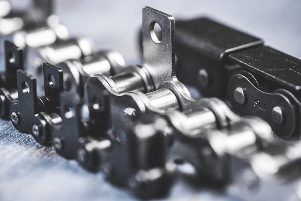 Las cadenas industriales son clave en cualquier sistema productivo. Descubre sus tipos, usos y cómo elegir la adecuada para evitar fallos y optimizar tu producción
